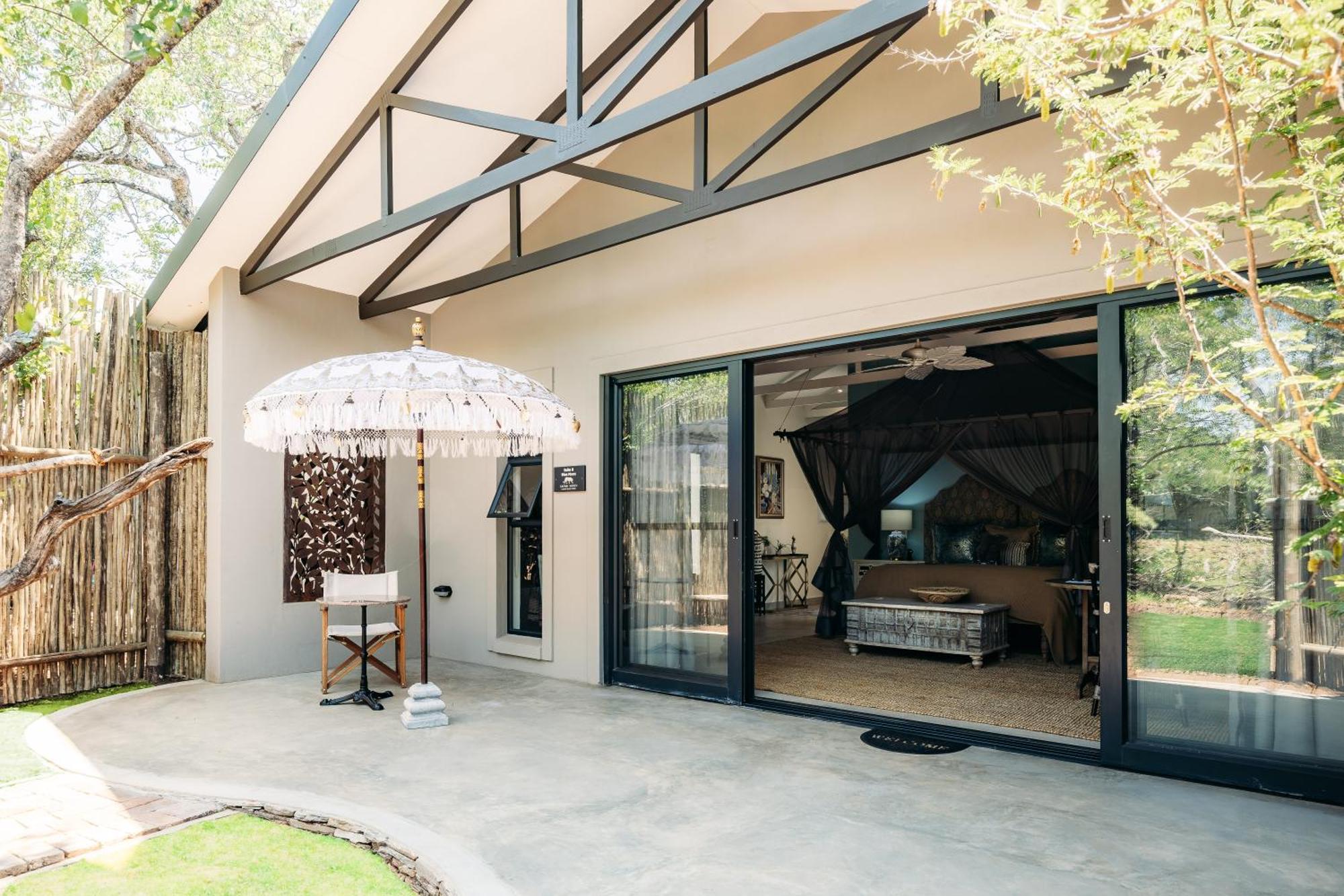 Safari Moon Luxury Bush Lodge โฮดสปรูท ภายนอก รูปภาพ